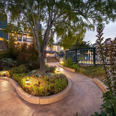 Mariposa Inn And Suites Monterey Exterior photo